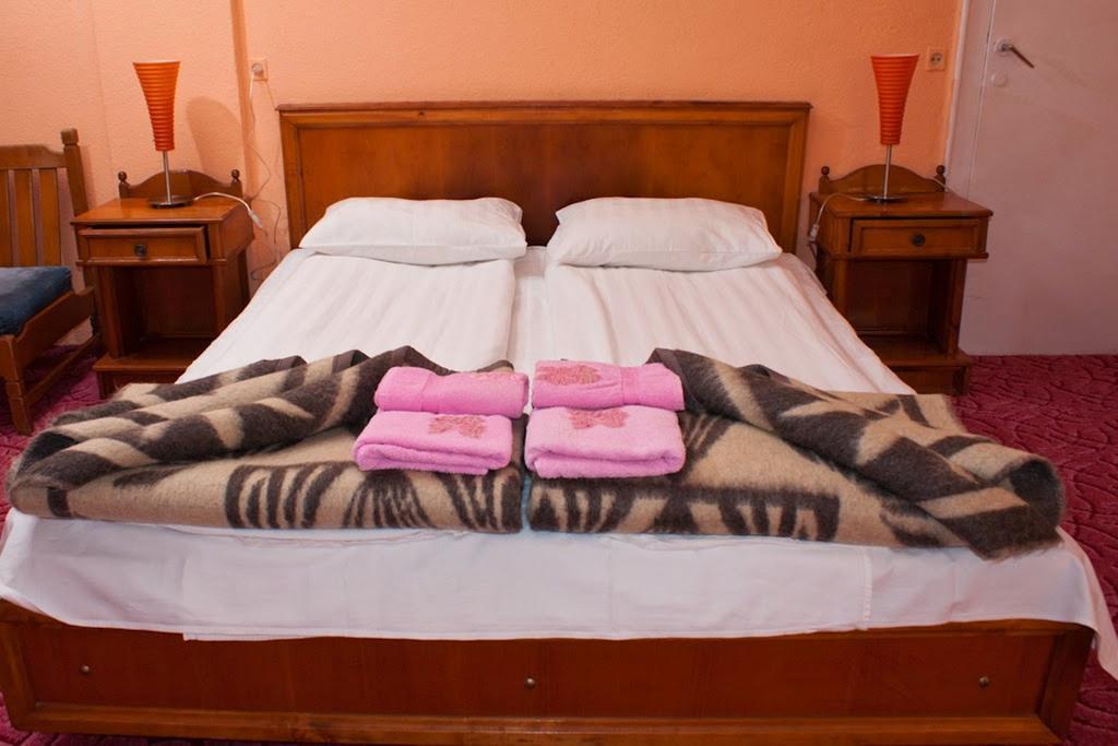 Hotel Cerna Băile Herculane Habitación foto